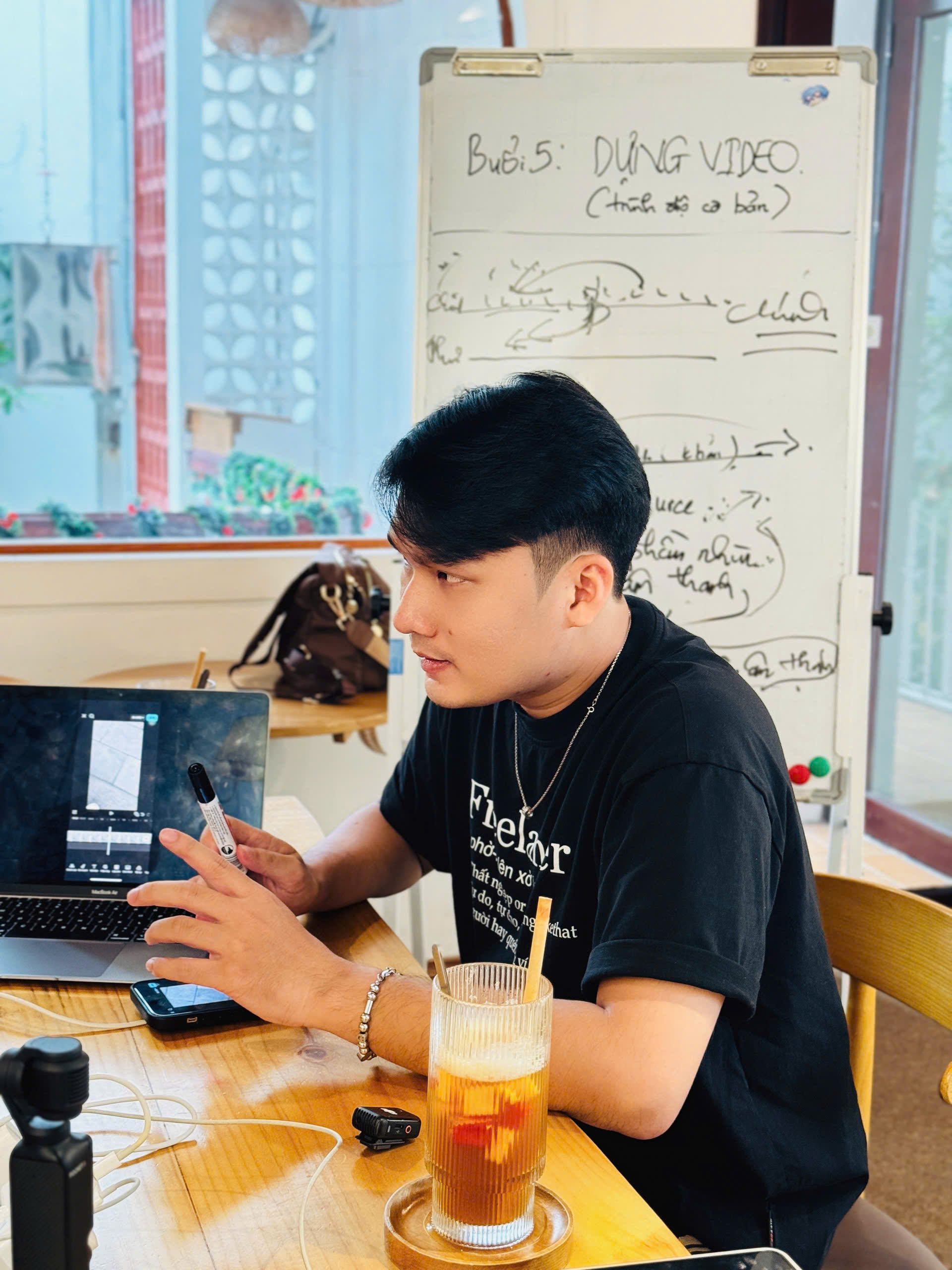 Ảnh hậu trường BTS